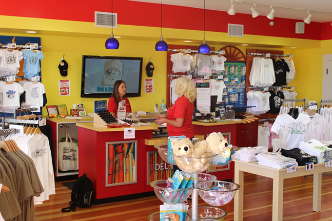 Inside in Del Sol Store